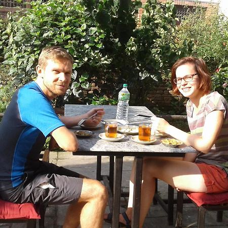 Pradhan House - Home Stay With Garden Bhatgoan Eksteriør billede