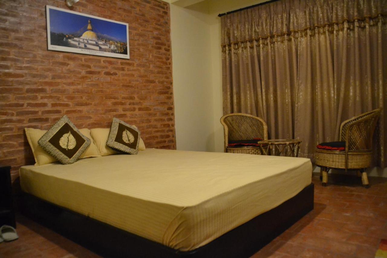 Pradhan House - Home Stay With Garden Bhatgoan Eksteriør billede