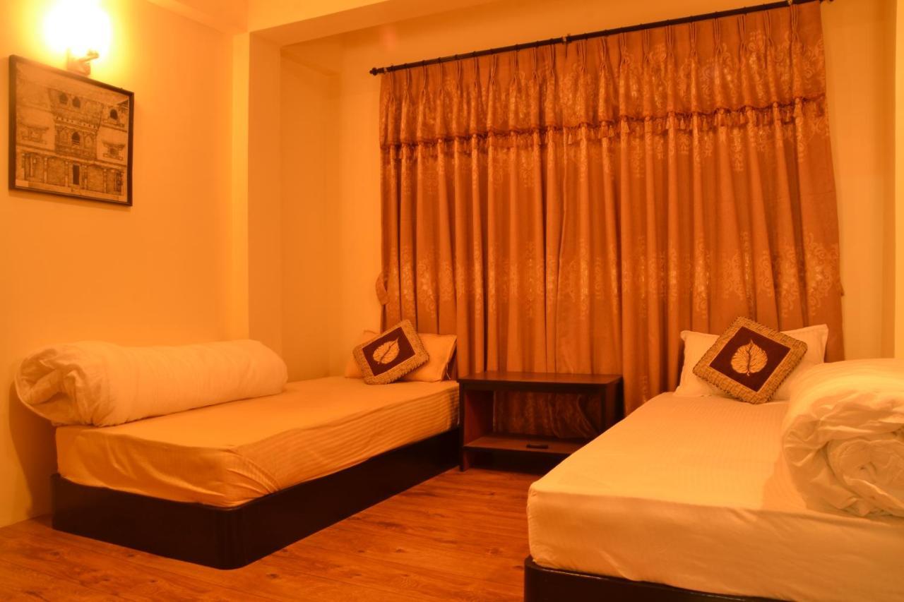 Pradhan House - Home Stay With Garden Bhatgoan Eksteriør billede