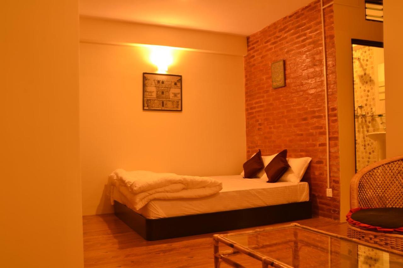 Pradhan House - Home Stay With Garden Bhatgoan Eksteriør billede