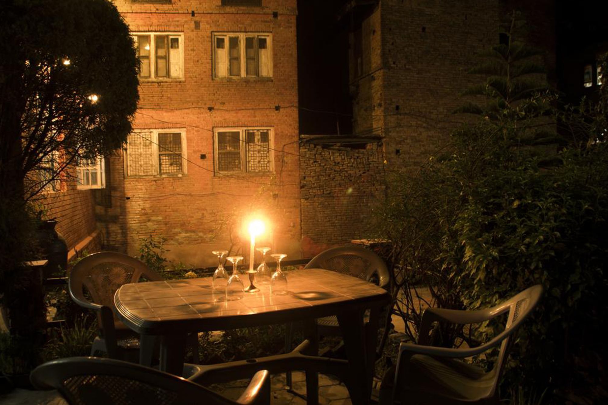 Pradhan House - Home Stay With Garden Bhatgoan Eksteriør billede
